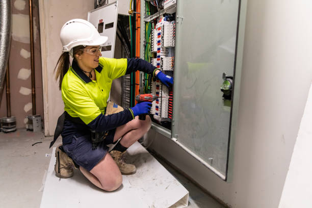 Best Local Electrician Companies  in Trenton, OH